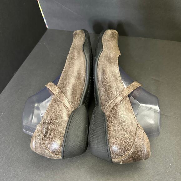 Taos Womens size 10 Ta Dah Leather Mary Jane Flats Leather Shoes - Picture 7 of 11